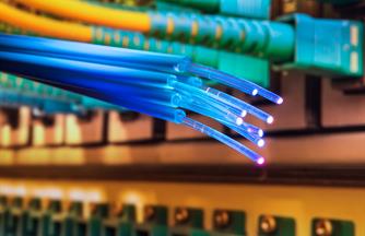 The Advantages and Disadvantages of Fiber Optic Transmission